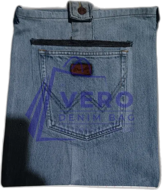Upcycled denim bag by Vero