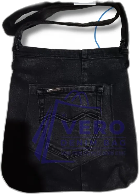 Upcycled denim bag by Vero